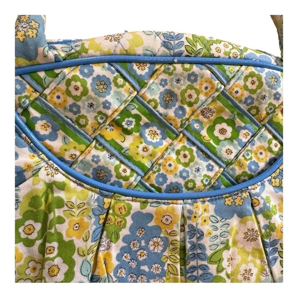 Vera Bradley Med Bowler Bag in English Meadows Print - Picture 2 of 9